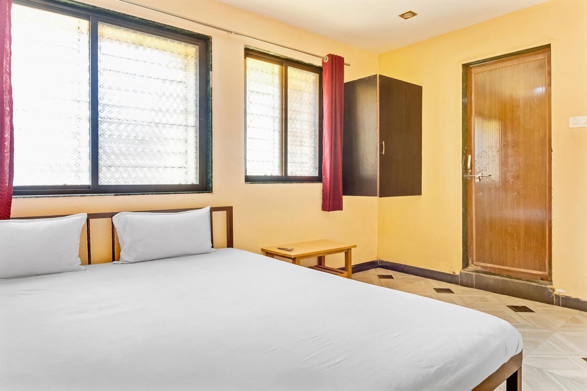 Spot On Harihar Lodging And Yatri Niwas Hotell Kolhapur Eksteriør bilde