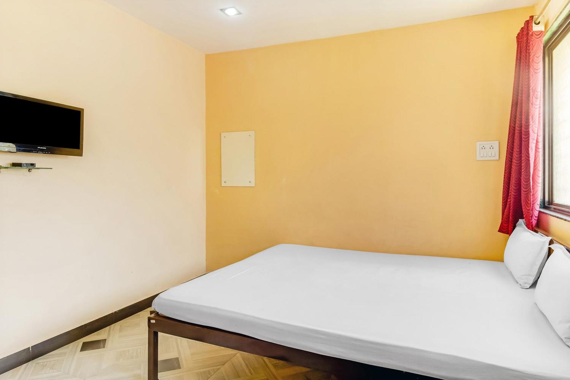 Spot On Harihar Lodging And Yatri Niwas Hotell Kolhapur Eksteriør bilde