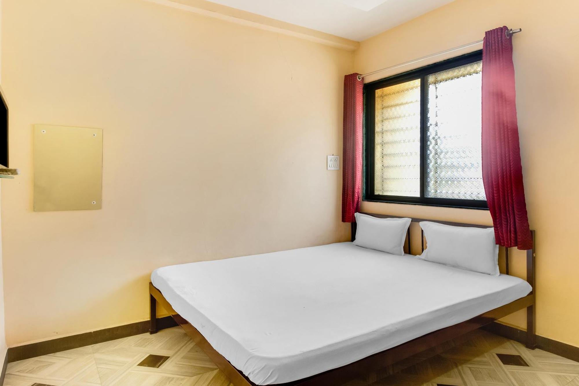 Spot On Harihar Lodging And Yatri Niwas Hotell Kolhapur Eksteriør bilde